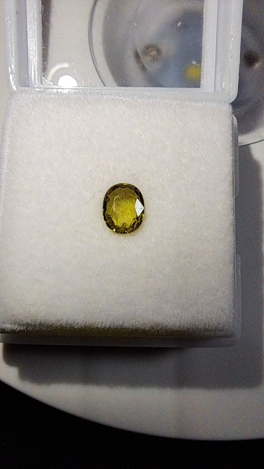 Yellow Green Sapphire Brilliant Facet Oval