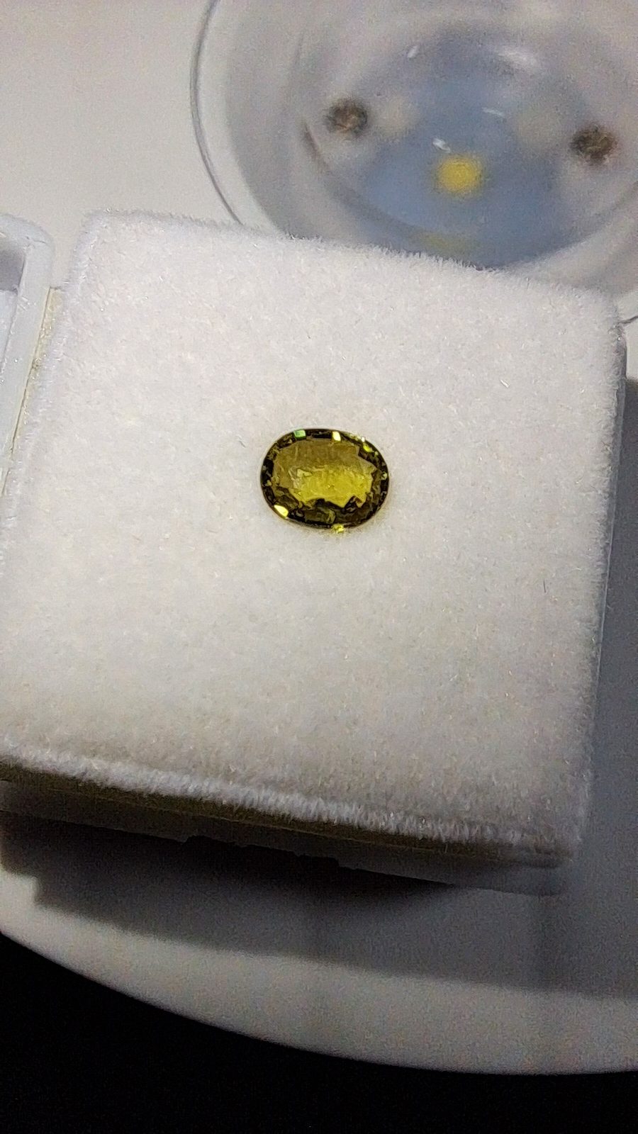 Yellow Green Sapphire Brilliant Facet Oval