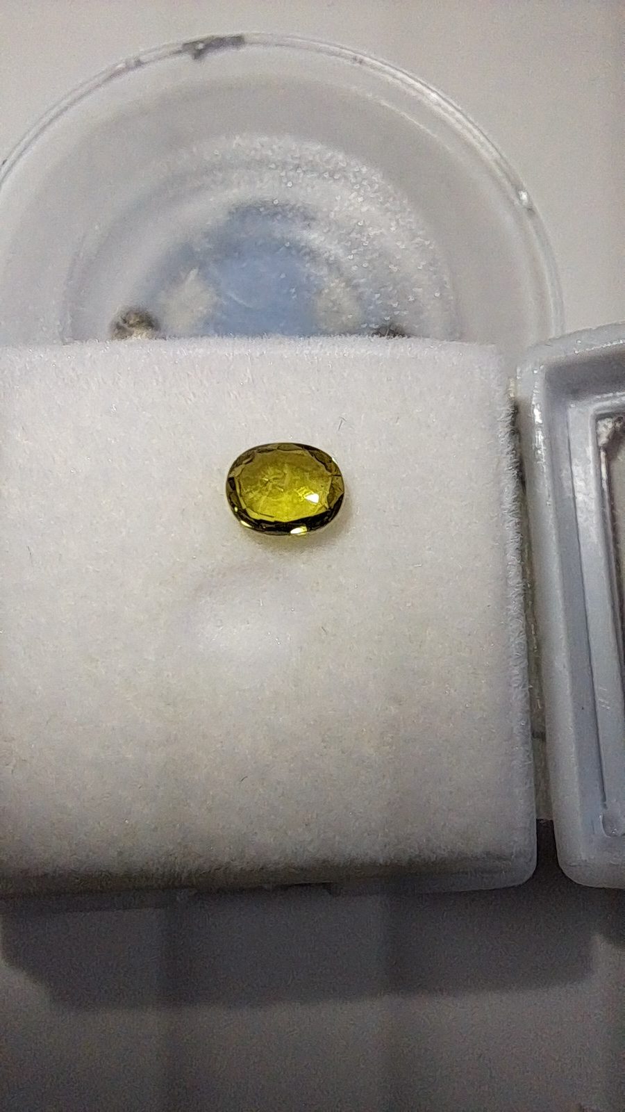 Yellow Green Sapphire Brilliant Facet Oval