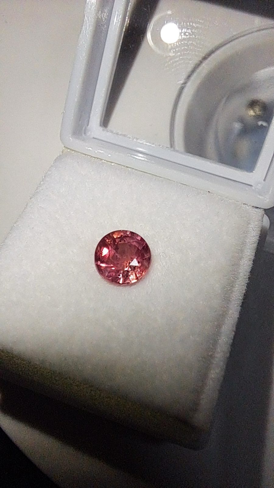 Pink Sapphire Brilliant Facet Round Cut