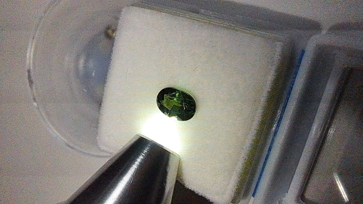 Forest Green Sapphire Brilliant Facet Oval
