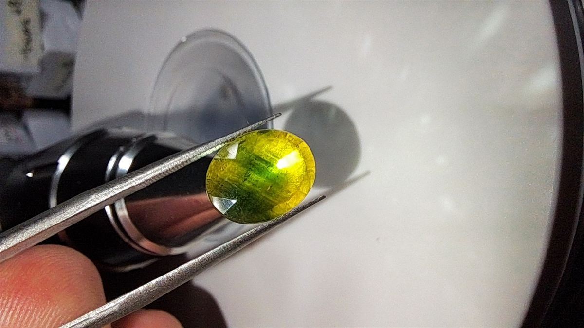 Parti Color Blue-Green & Yellow Sapphire Brilliant Facet Oval