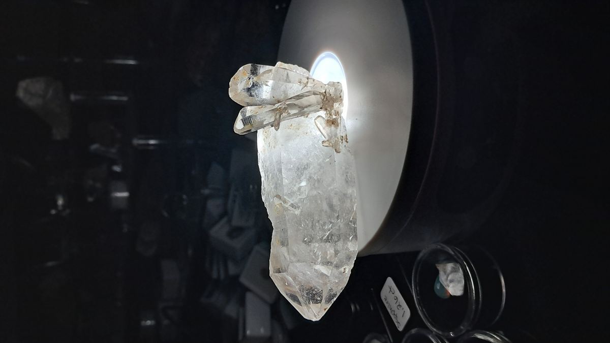 Arkansas Double-Terminated Quartz Wand with Cross Twins