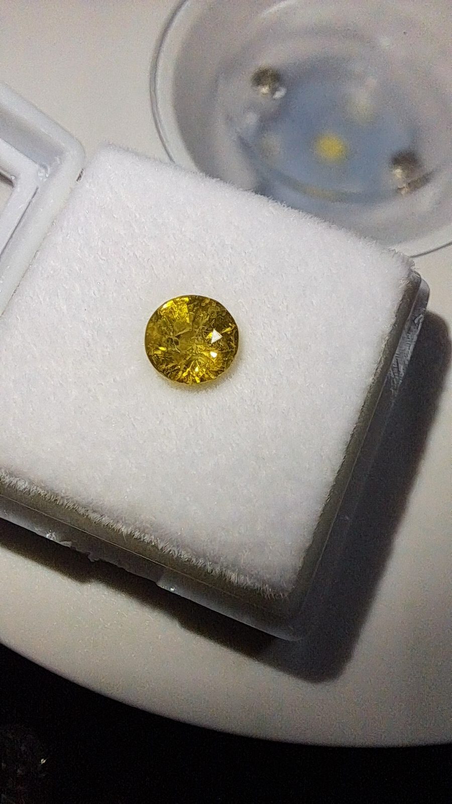 Yellow/Green Grossular GarnetBrilliant Facet Semi-Round Cut