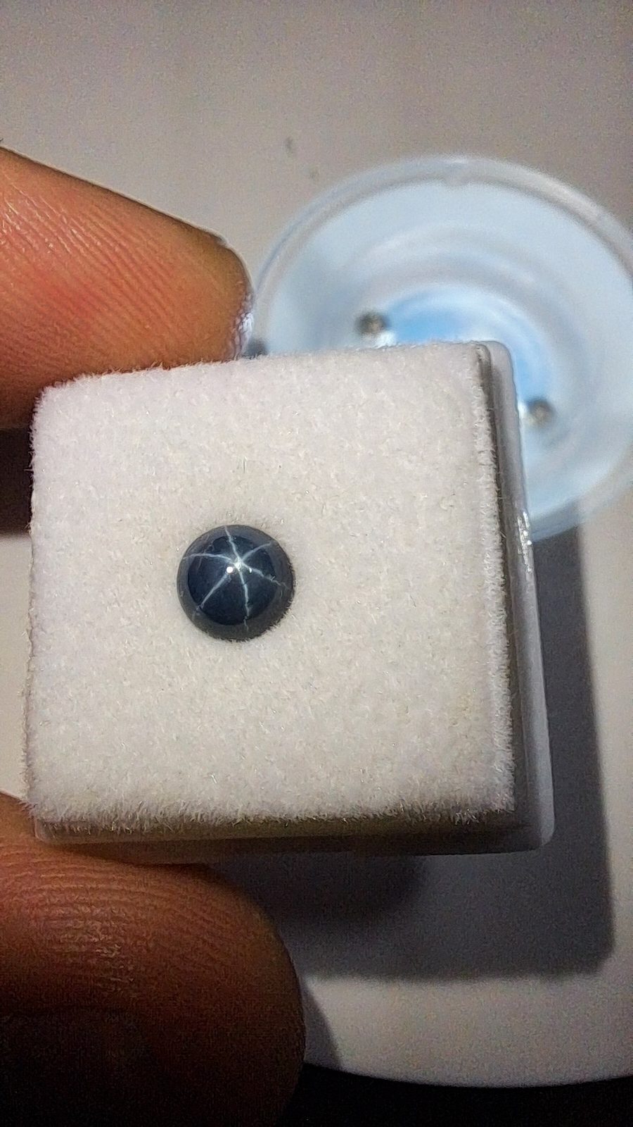 Deep Blue Sapphire Six Ray Star Cab