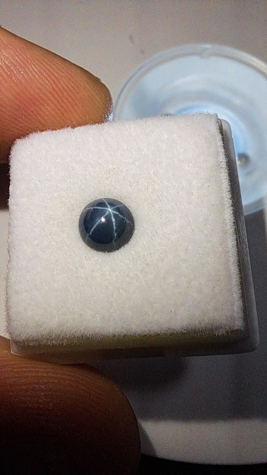 Deep Blue Sapphire Six Ray Star Cab