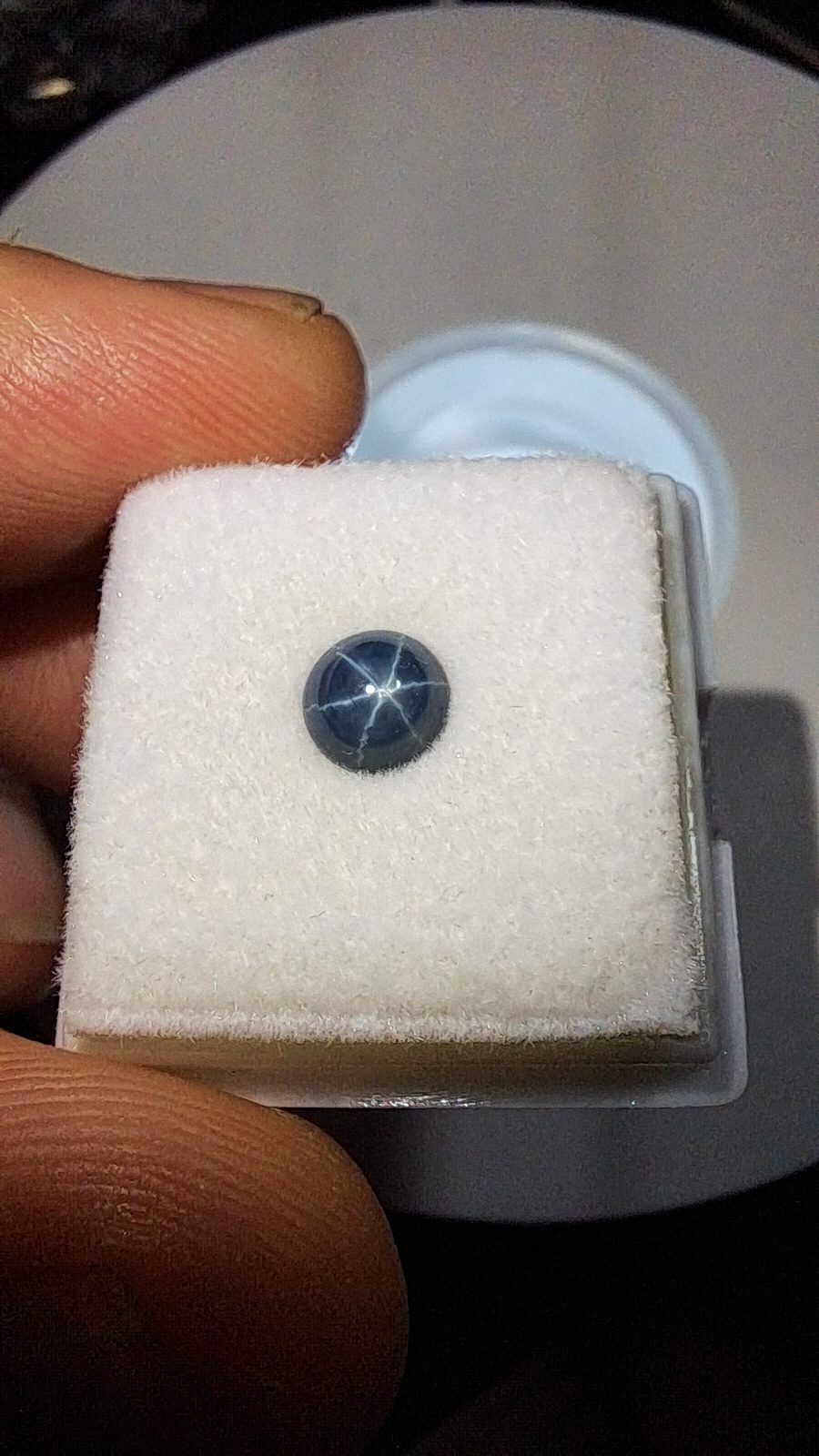 Deep Blue Sapphire Six Ray Star Cab