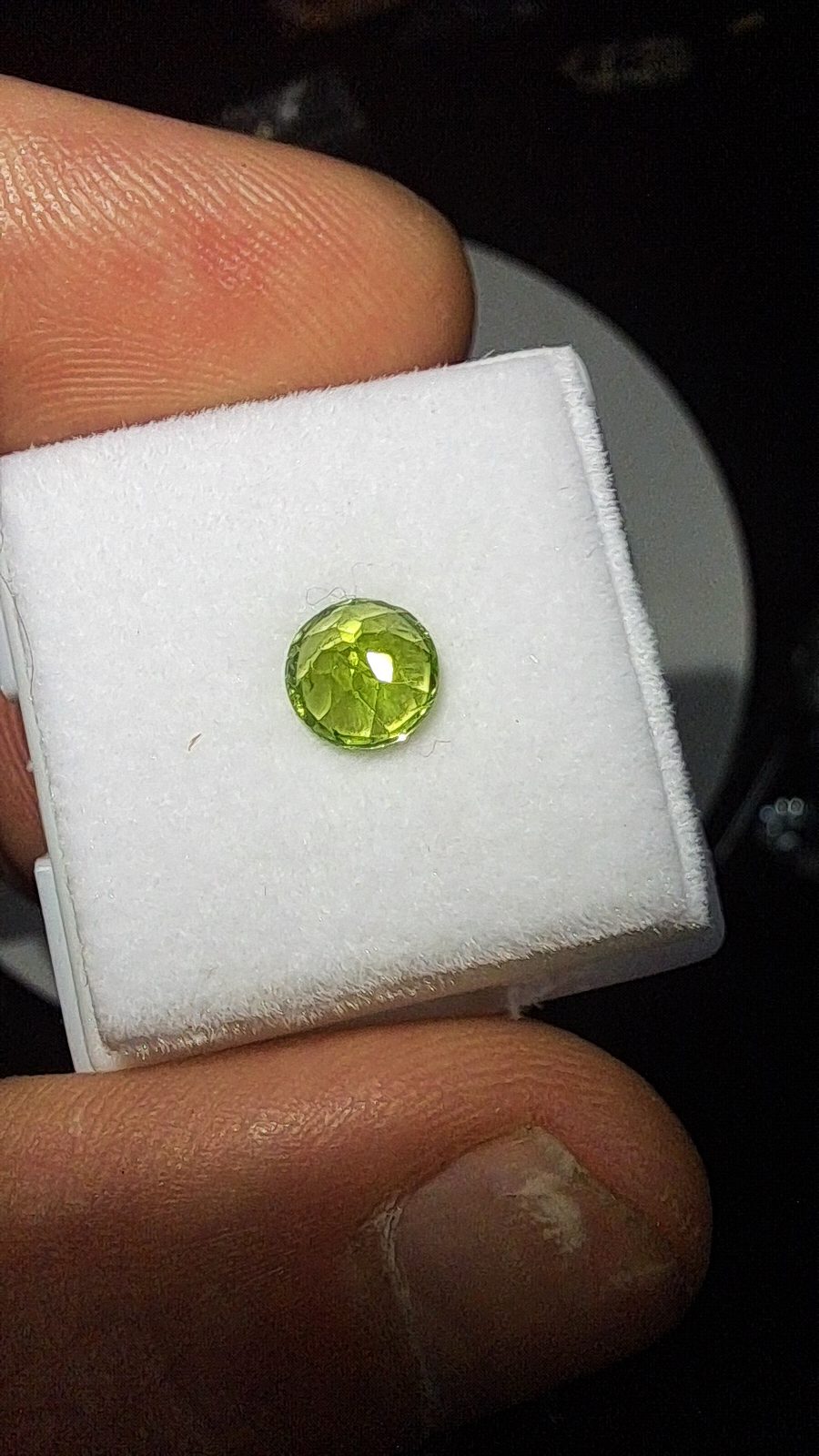 Peridot Brilliant Facet Round Cut