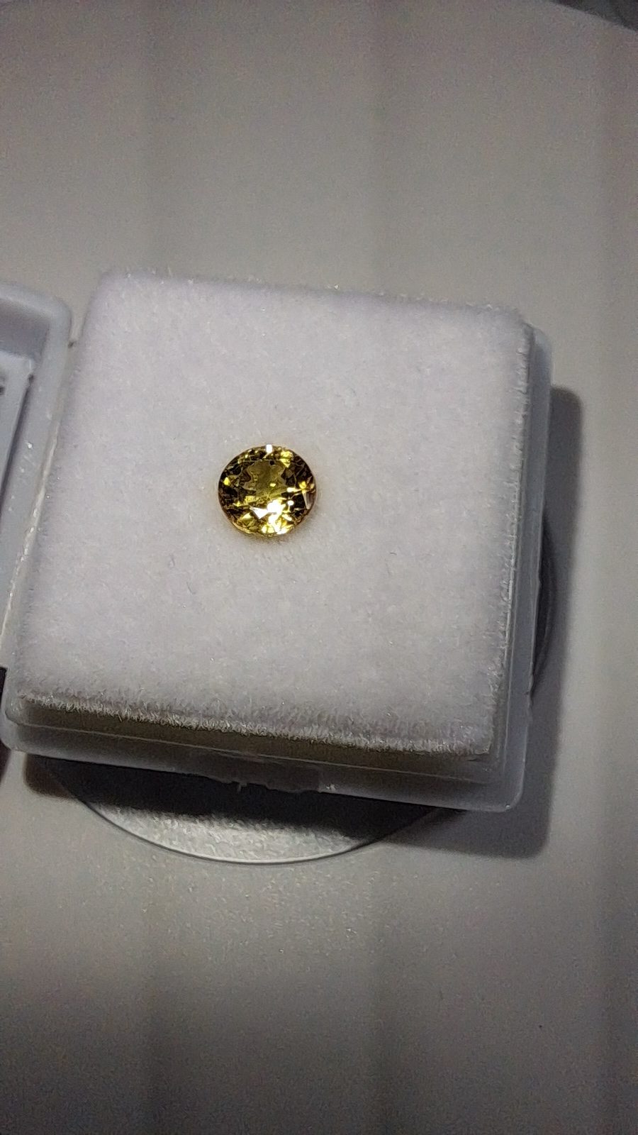 Yellow Sapphire Brilliant Facet Round