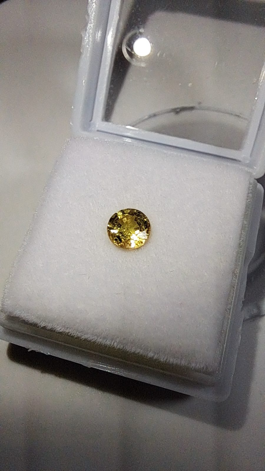 Yellow Sapphire Brilliant Facet Round